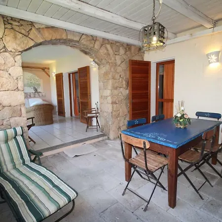 Sum. Cala Di Falco Villa